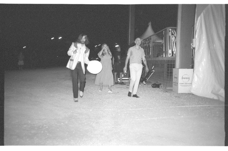 cache.umusic.com__sites__halo_lordhuron5_images_photos_minified_18